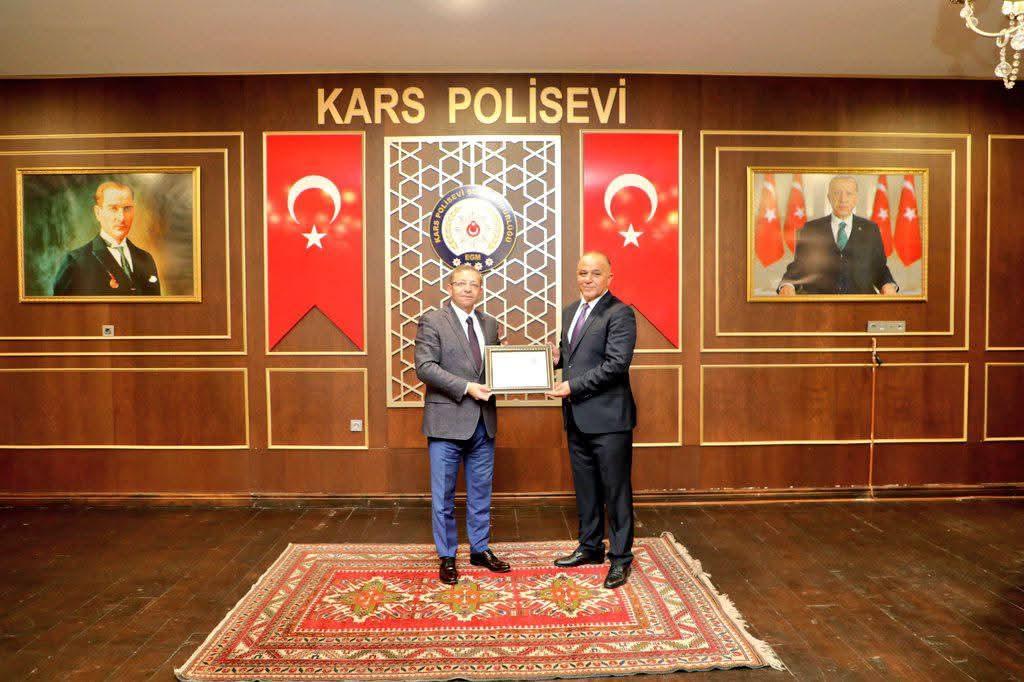 Sakarya İl Emniyet Müdürü olarak atanan Mehmet Ömür Saka Onuruna Veda Yemeği Düzenlendi