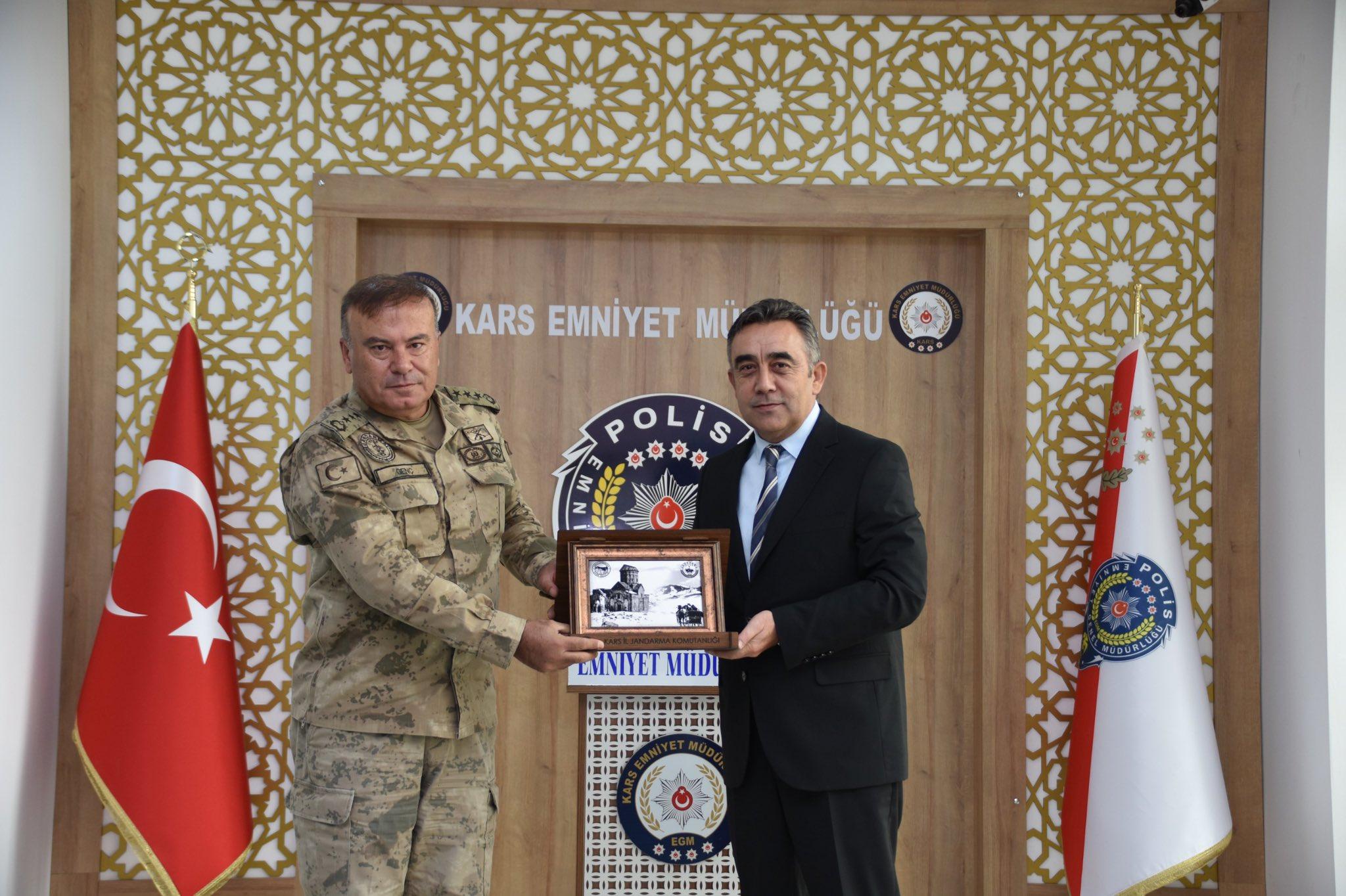 İl Jandarma Komutanı’ndan Emniyet Müdürü Tombul’a Ziyaret