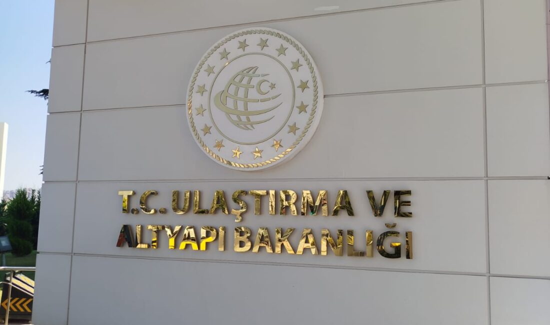 Stuttgart-Gaziantep Seferini Yapan Yolcu Uçağının Ön İniş Takımında Hasar Oluştu GAZİANTEP / TEKHA Ulaştırma