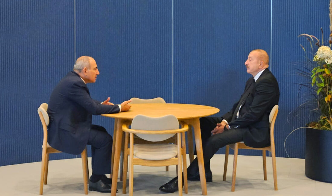 Aliyev ve Paşinyan, Kopenhag’da Bir Araya Geldi DANİMARKA / TEKHA Azerbaycan