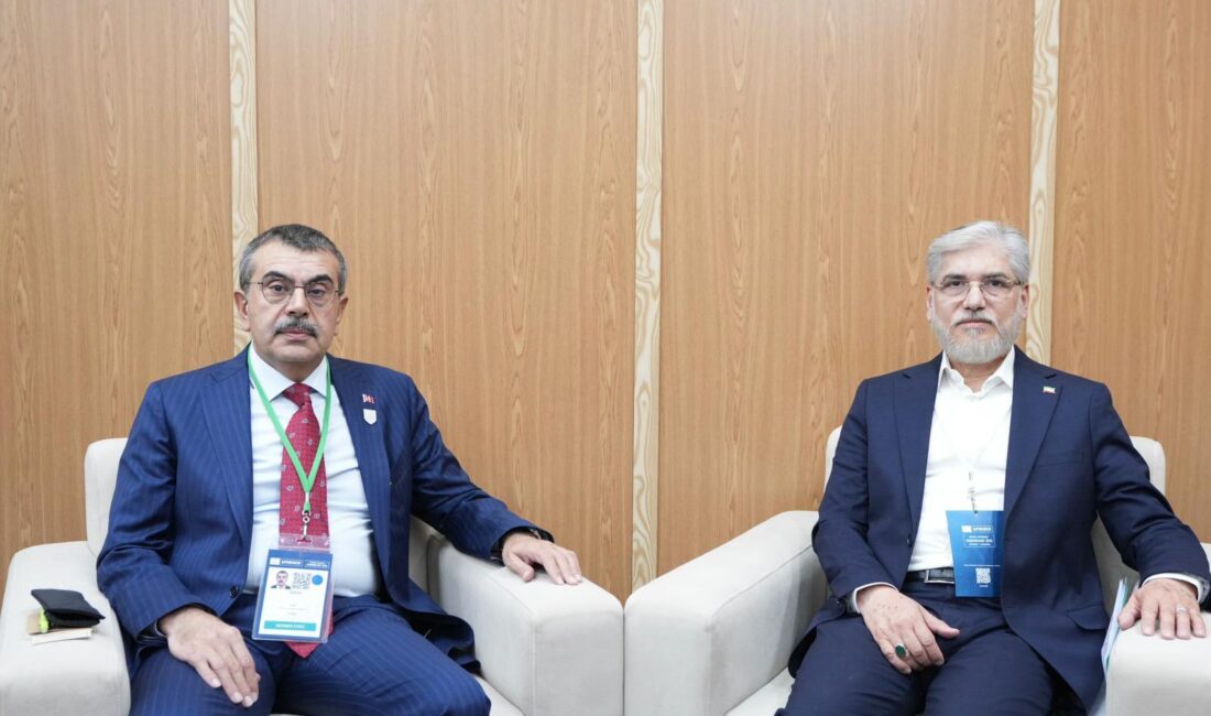 Bakan Tekin, İranlı Mevkidaşı Sarraf İle Semerkant’ta Görüştü ÖZBEKİSTAN / TEKHA Millî