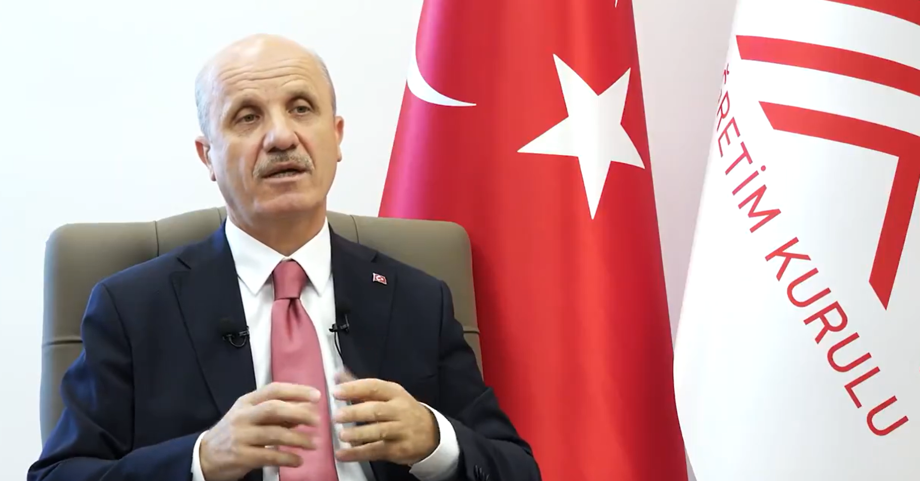 YÖK Başkanı Özvar: “Üniversitelerde Ders Planları Sadeleşecek, Uygulamalı Eğitim Güçlenecek”