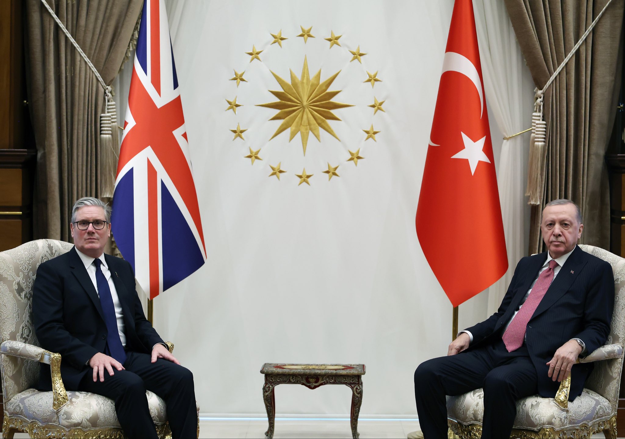 Türkiye Ve Birleşik Krallık Arasında Eurofighter Savaş Uçağı İşbirliği Anlaşması İmzalandı