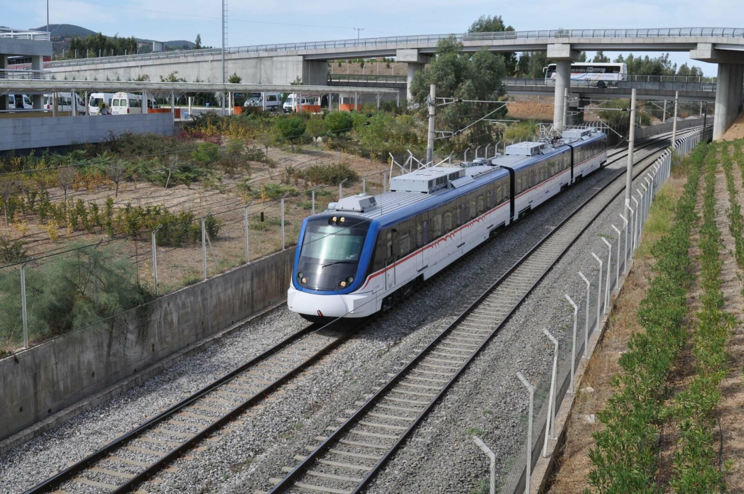 İzmir’de İZBAN Ücretlerine Zam: 1 Kasım’dan İtibaren Geçerli Olacak