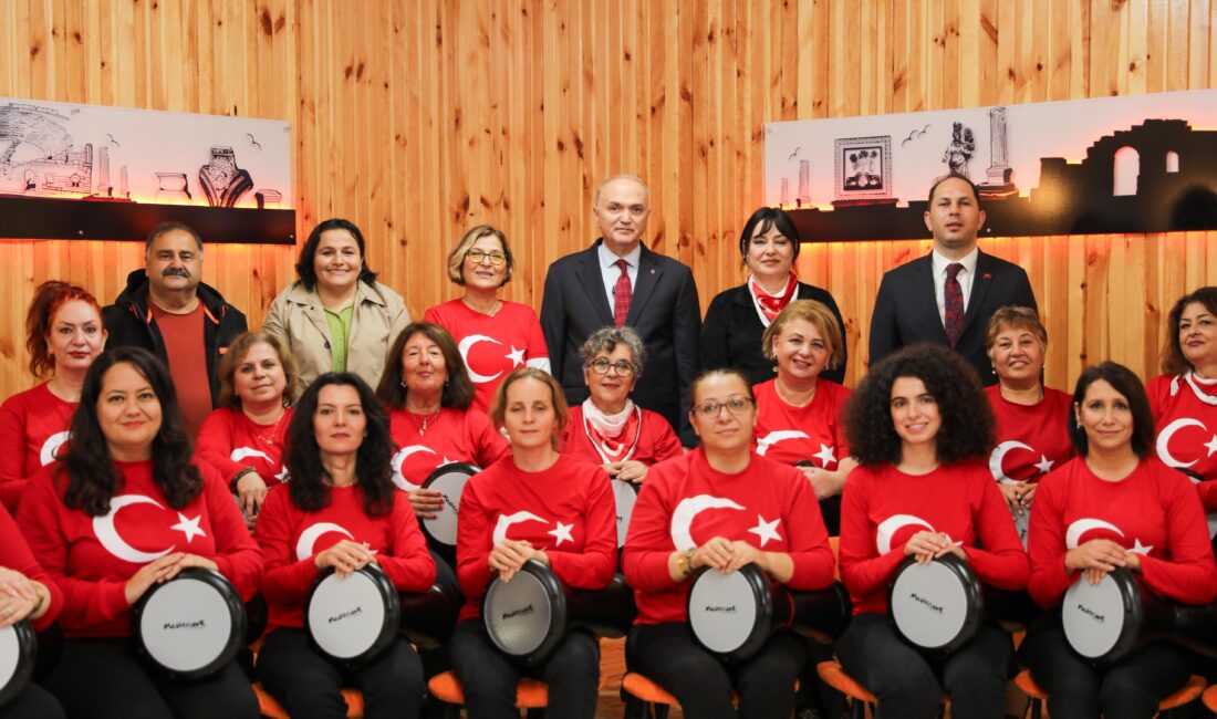 Düzce’de Kadınlardan Oluşan Ritim Grubu Sahneye Hazırlanıyor DÜZCE /TEKHA Düzce Belediyesi’nin