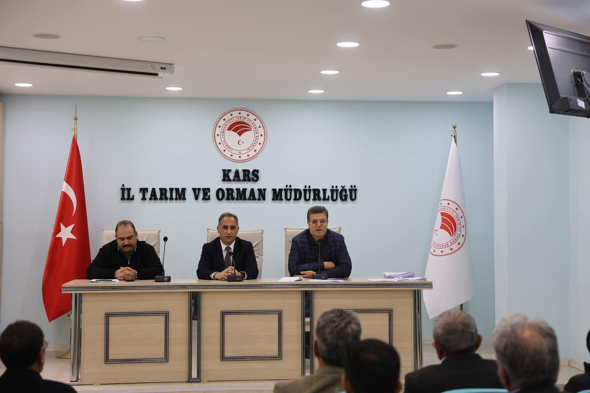 Kars’ta Merkez Köy ve Mahalle Muhtarlarına “Genel Tarım Sayımı” Bilgilendirme Toplantısı Düzenlendi