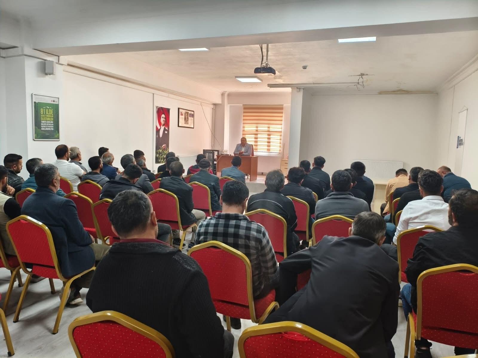 Kars’ta Camiler ve Din Görevlileri Haftası Etkinlikleri Kapsamında Seminer Düzenlendi