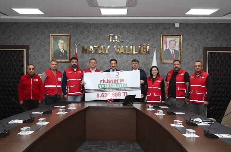 Hatay’da Kermes Geliri Kızılay’a Teslim Edildi