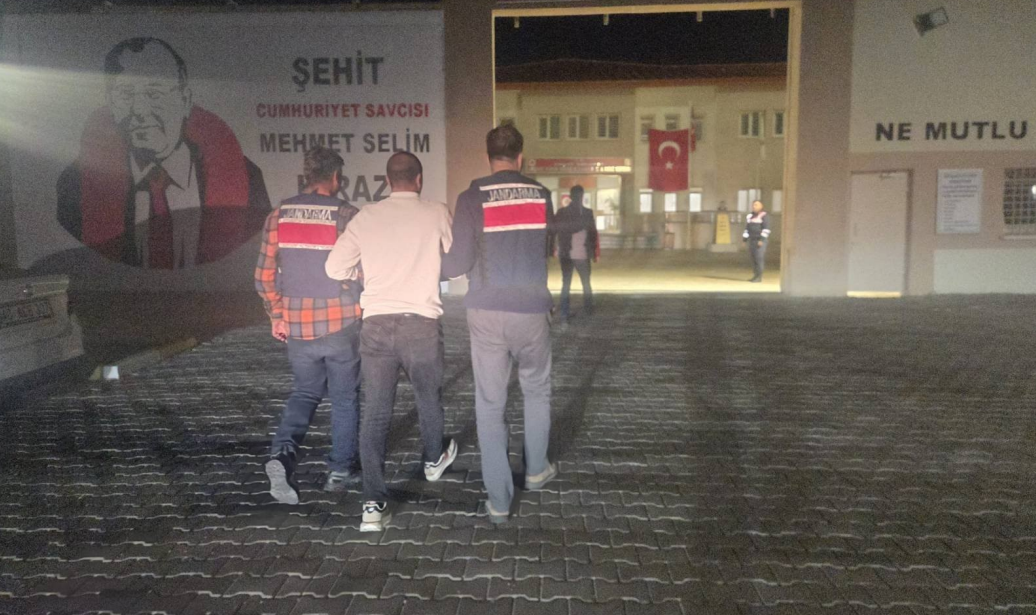 Kırşehir’de Terör Suçundan Aranan Hükümlü Jandarma Operasyonuyla Yakalandı