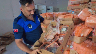 Antalya Aksu’da 25 Ton Tarihi Geçmiş Tavuk Ürünü Ele Geçirildi