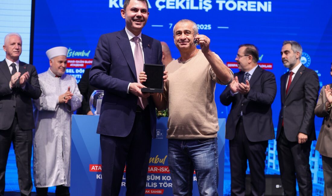 Bakan Kurum: “Yarısı Bizden Kampanyasıyla Kentsel Dönüşümde Yeni Bir Dönem Başlattık” İSTANBUL / TEKHA