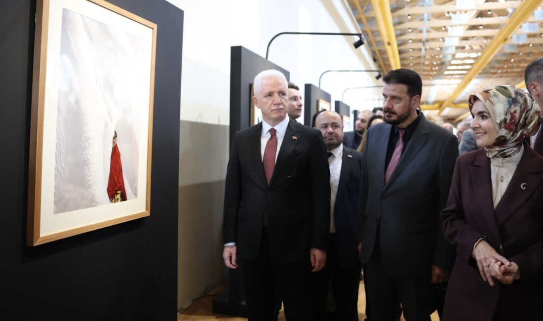 Bakan Göktaş Ve Vali Gül ‘Hikayenin Geri Kalanı’ Sergisini Gezdi İSTANBUL / TEKHA