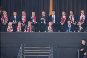 Cumhurbaşkanı Erdoğan, A Milli Basketbol Takımı’nın Bosna Hersek Maçını Salonda Takip Etti