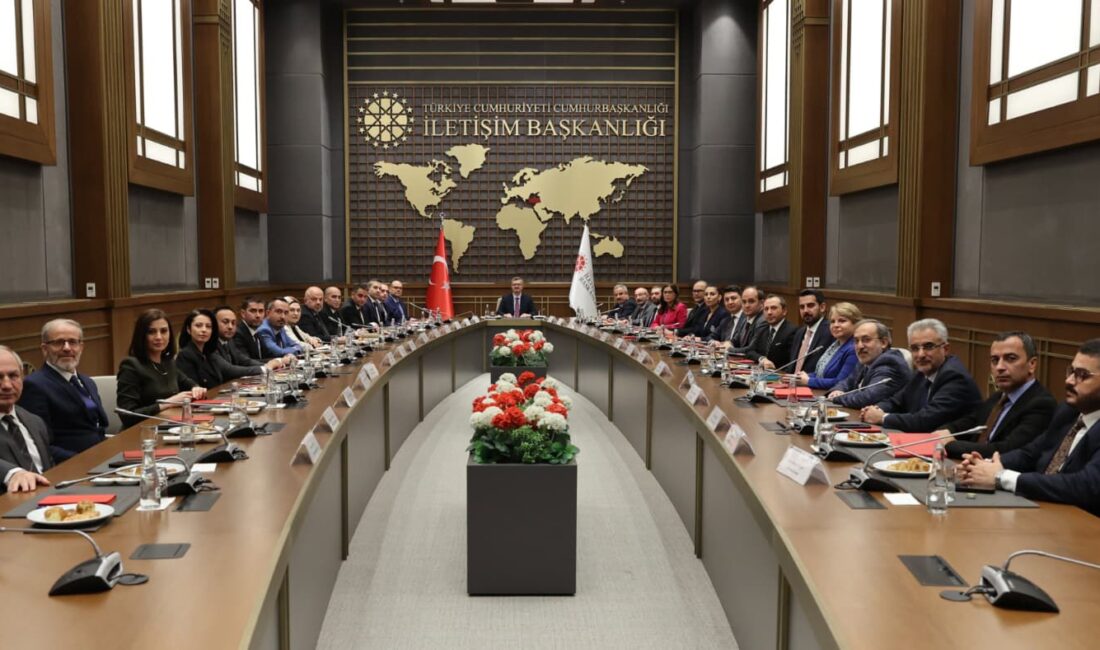İletişim Başkanı Duran, Türkiye Basın Federasyonu Heyetini Kabul Etti ANKARA / TEKHA Cumhurbaşkanlığı