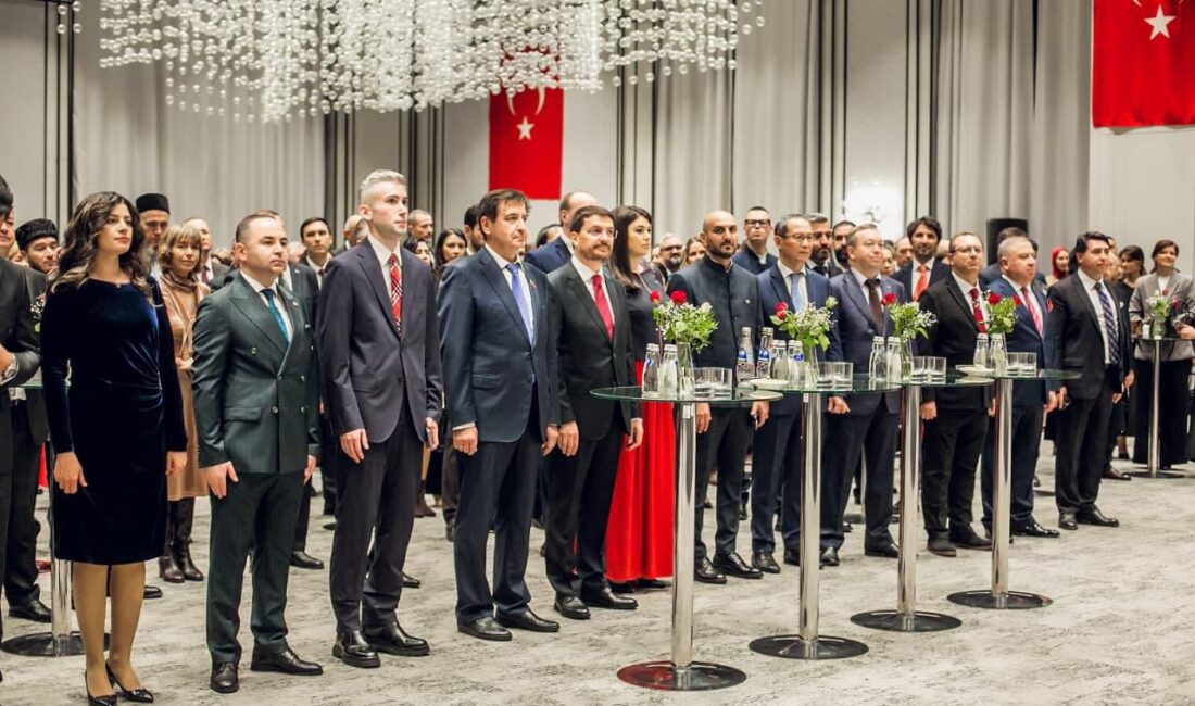 Bayraktar’dan Dikkat Çeken Köşe Yazısı: “Devlet Temsilinin Zarafeti” TATARİSTAN / TEKHA Kazan’da