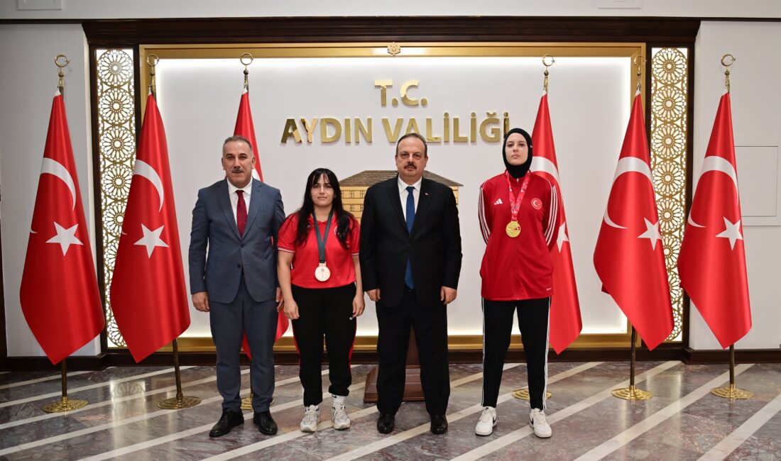 İsviçre ve Tokyo’dan Madalya ile Dönen Sporculardan Vali Canbolat’a Ziyaret İsviçre’de gerçekleştirilen Avrupa Gençler