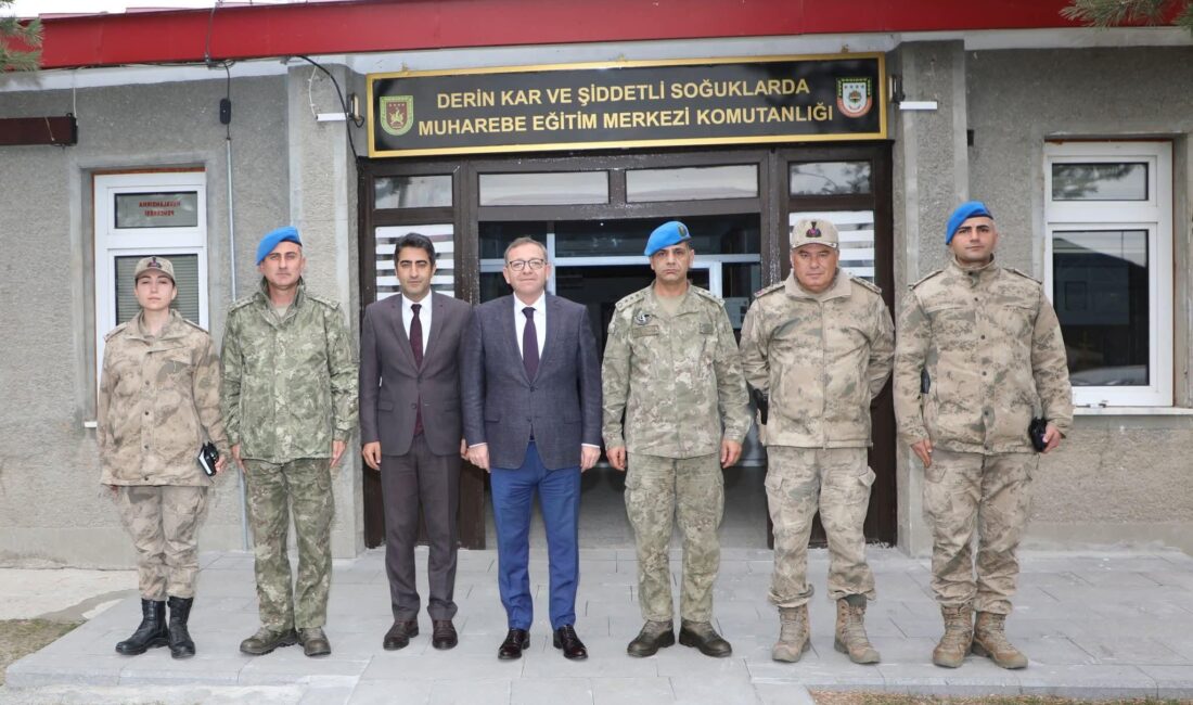Vali Ziya Polat’tan 9. Komando Tugay Komutanlığı’na Ziyaret CEM DAŞDELEN- KARS /