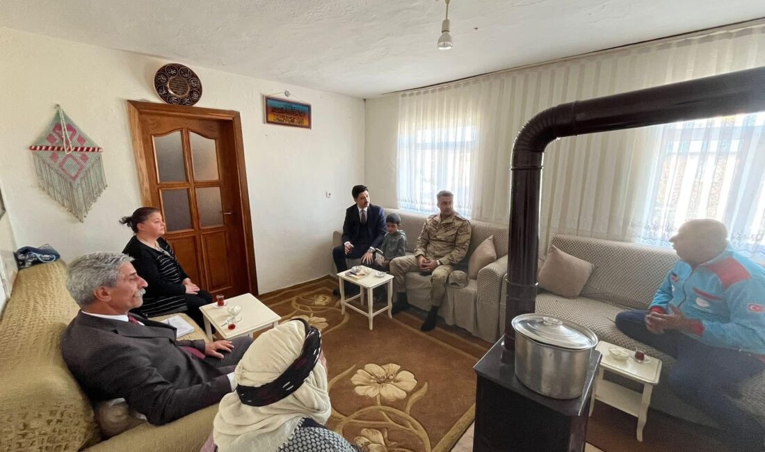 Kaymakam Kahraman’dan Varlı Köyü’ne Hane Ziyareti CEM DAŞDELEN- KARS /
