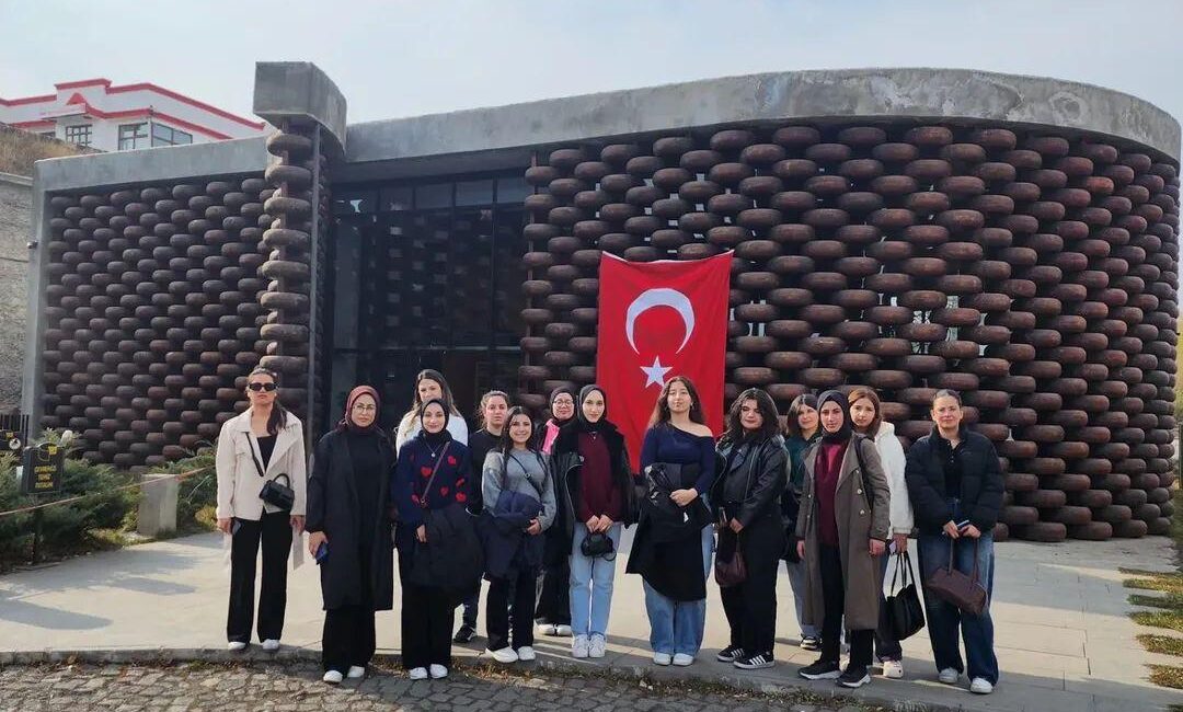 Sarıkamışlı Öğrencilerden Kars Peynir Müzesine Kültürel Gezi CEM DAŞDELEN- KARS /