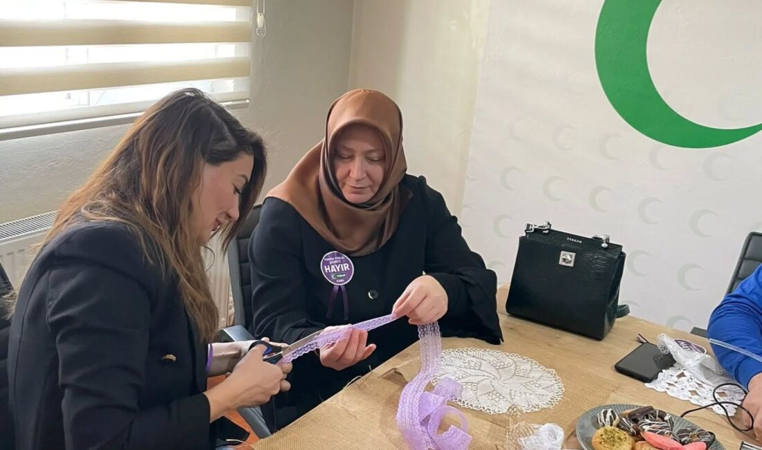 Yeşilay Kars Şubesi, “Kadına Yönelik Şiddete Hayır” Mesajıyla Dantel Atölyesi Düzenledi CEM DAŞDELEN- KARS /