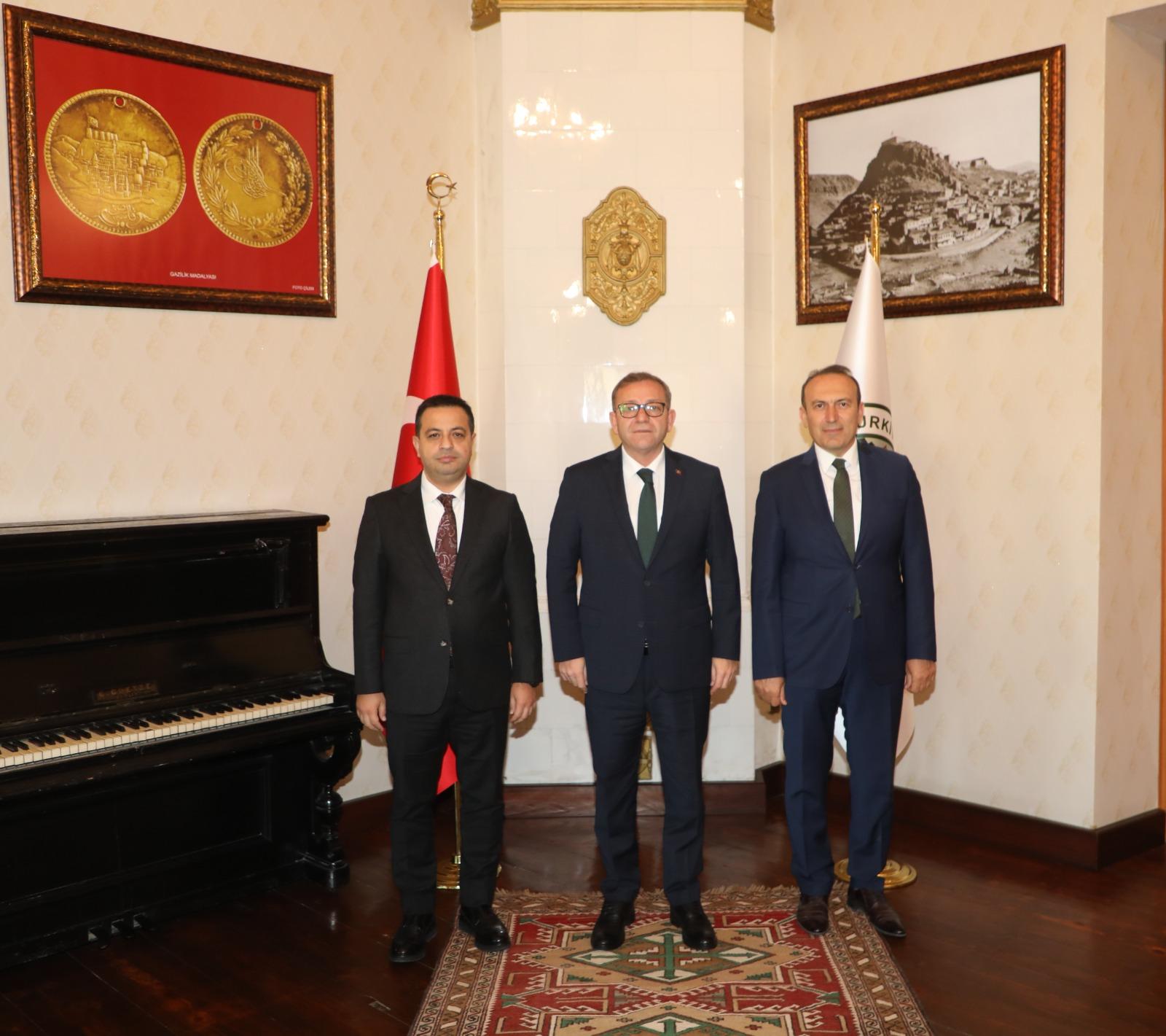 Mülkiye Müfettişleri Bülent Hamitoğlu ve Mustafa Temiz Kars’ta