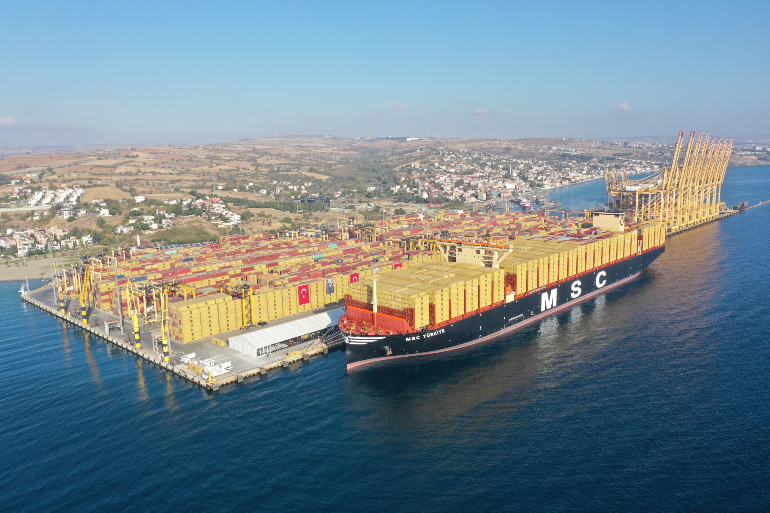 Uraloğlu: “Kasım Ayında Tüm Zamanların Yük Elleçleme Rekorunu Kırdık”