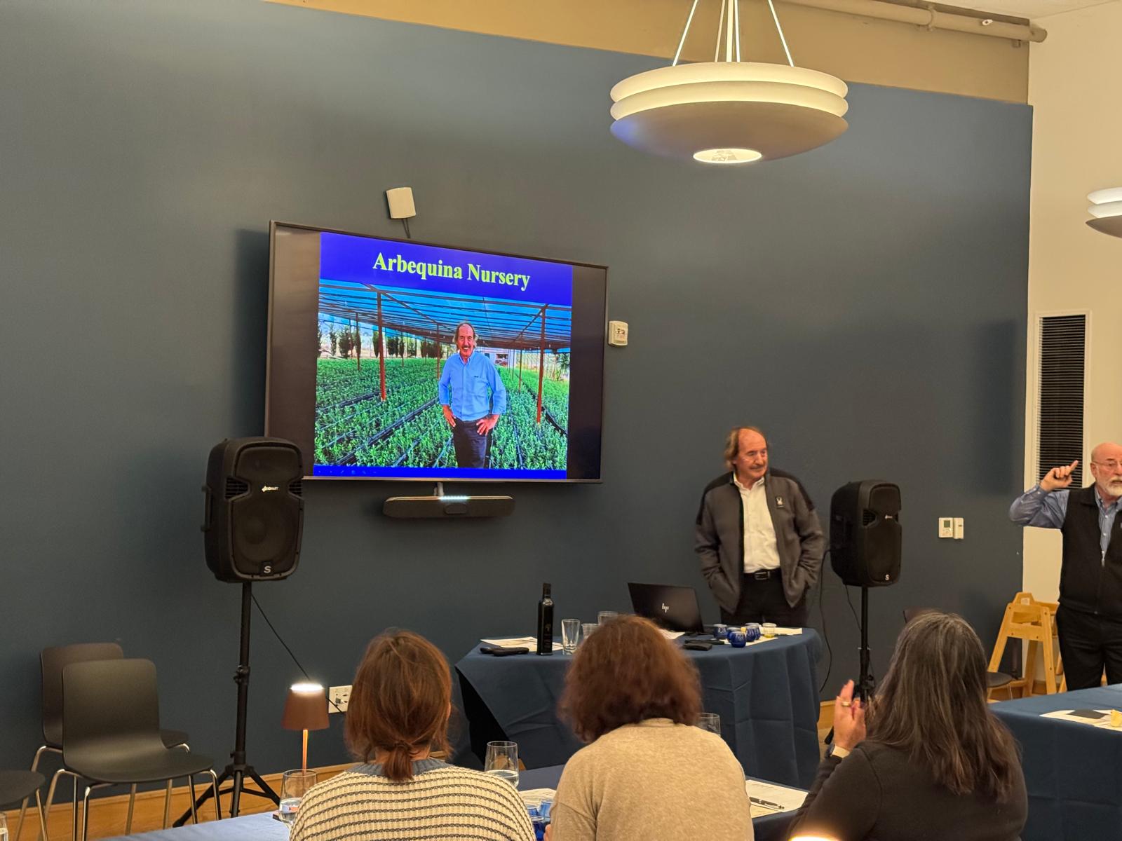 ALİ ZİHNİOĞLU’NDAN AMERİKALILARA ZEYTİNYAĞI TADIM PANELİ