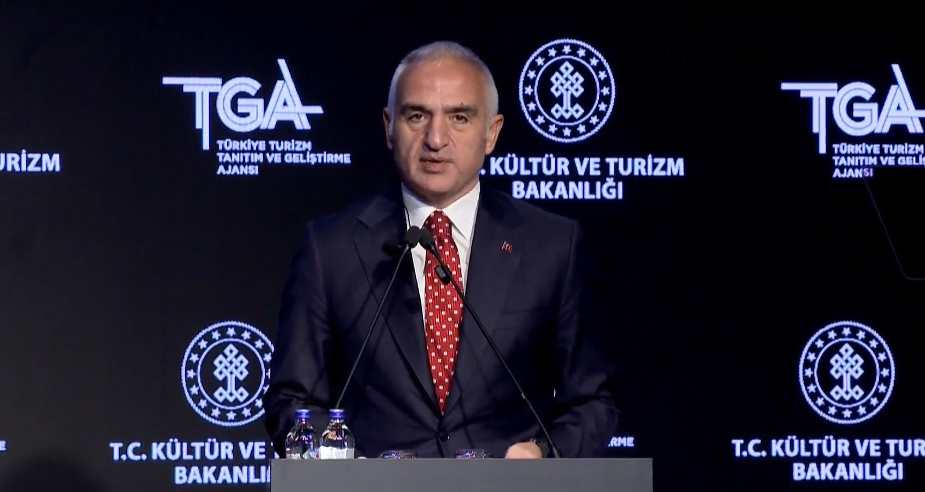 Bakan Ersoy Duyurdu: Türk Dizileri Dünyada 1 Milyar İzleyiciye Ulaştı