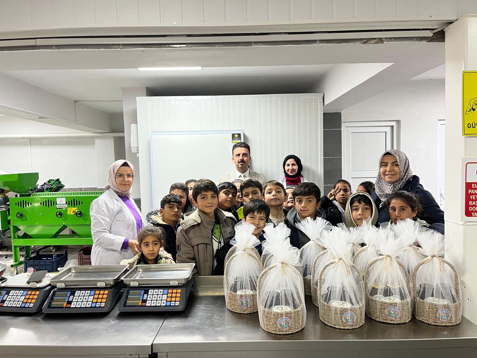 Adilcevaz’da Yerli Malı Haftası Kapsamında Anlamlı Ziyaretler