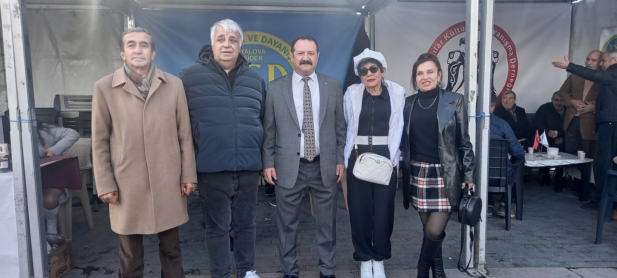 Yalova’da Kültür Köprüsü: Siirt ve Erzincan Lezzetleri Meydanı Doldurdu