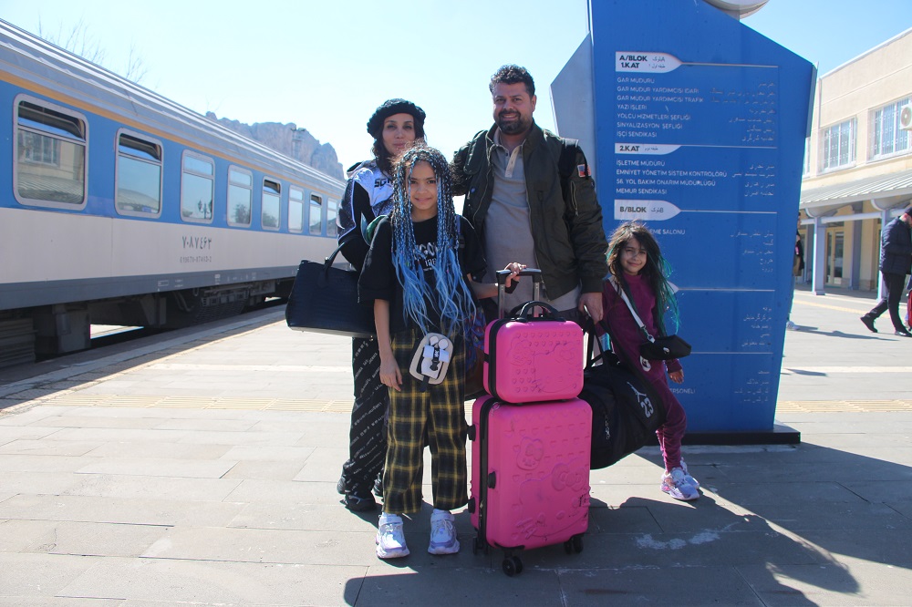 Van’da Yılbaşı Öncesi İranlı Turist Hareketliliği: Mekanlar Şimdiden Doldu