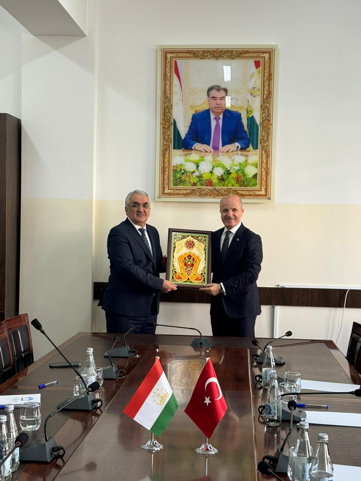 YÖK Başkanı Prof. Dr. Erol Özvar, Tacikistan Milli Üniversitesi’ni Ziyaret Etti