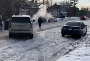 ABD’de ICE Polisleri Bir Kadını Vurarak Öldürdü: Validen “Propaganda” Tepkisi