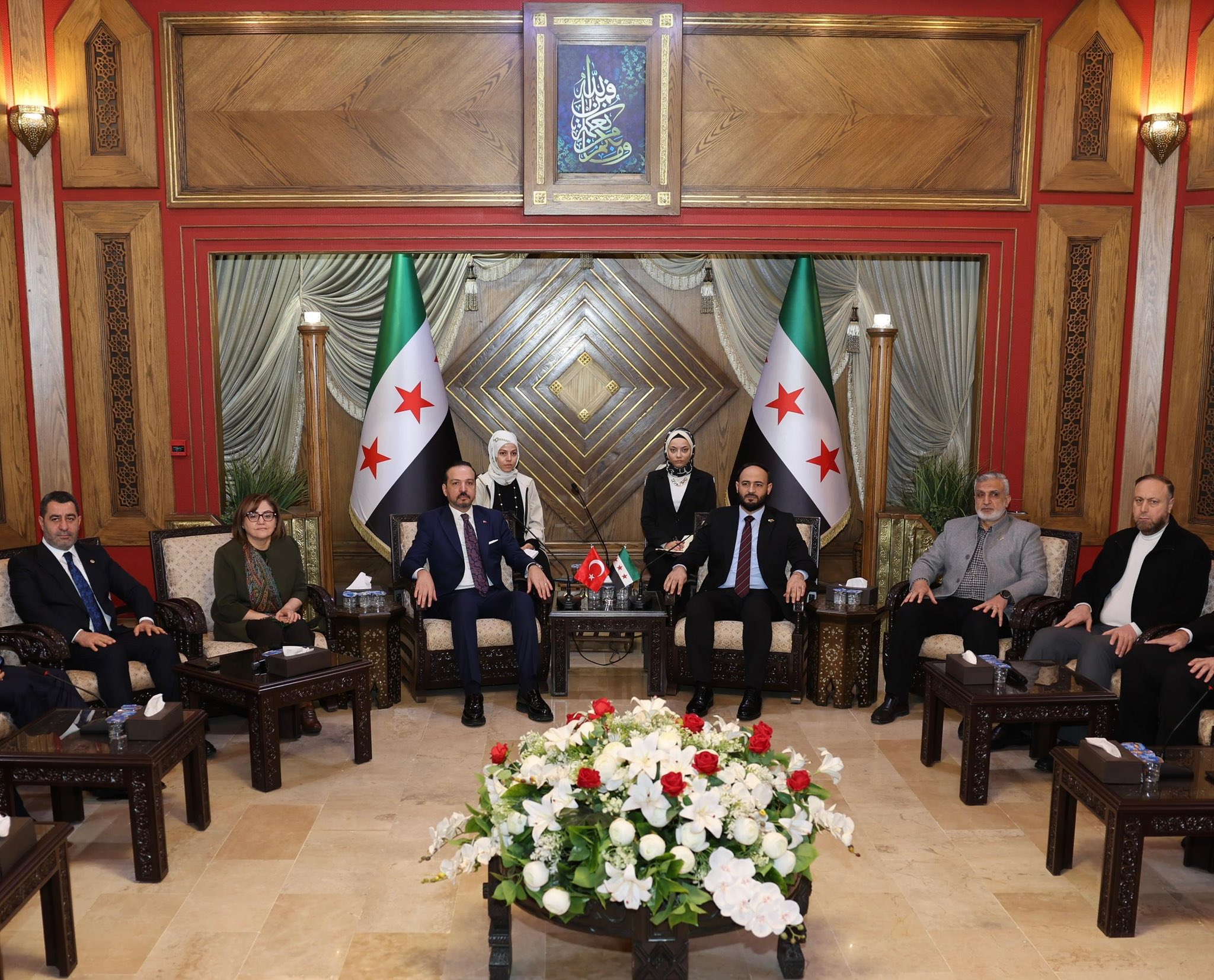 AK Parti Genel Başkan Yardımcısı Zorlu, Halep’te Önemli Temaslarda Bulundu