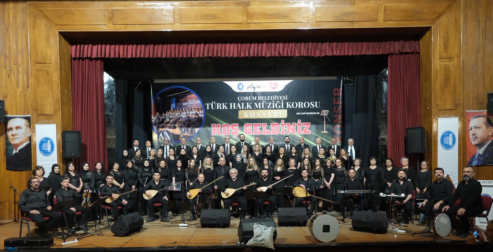 Çorum’da Türk Halk Müziği Rüzgarı: Sanatseverlerden Konsere Yoğun İlgi