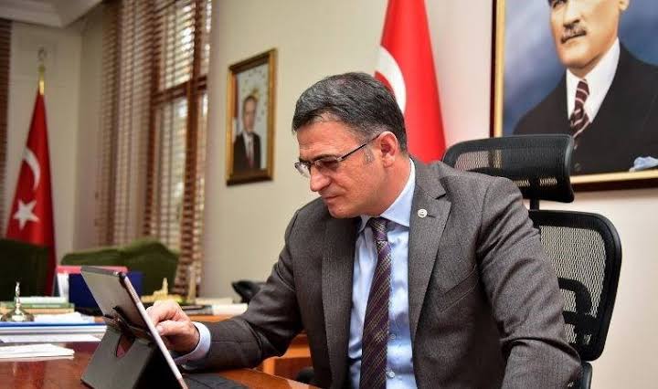 Cumhurbaşkanlığı Kararnamesi Yayımlandı: Van Valisi Ozan Balcı Görevine Devam Ediyor