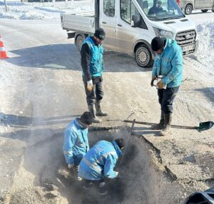 Özalp Çarşı Merkezindeki Ana Hat Arızası VASKİ Tarafından Giderildi