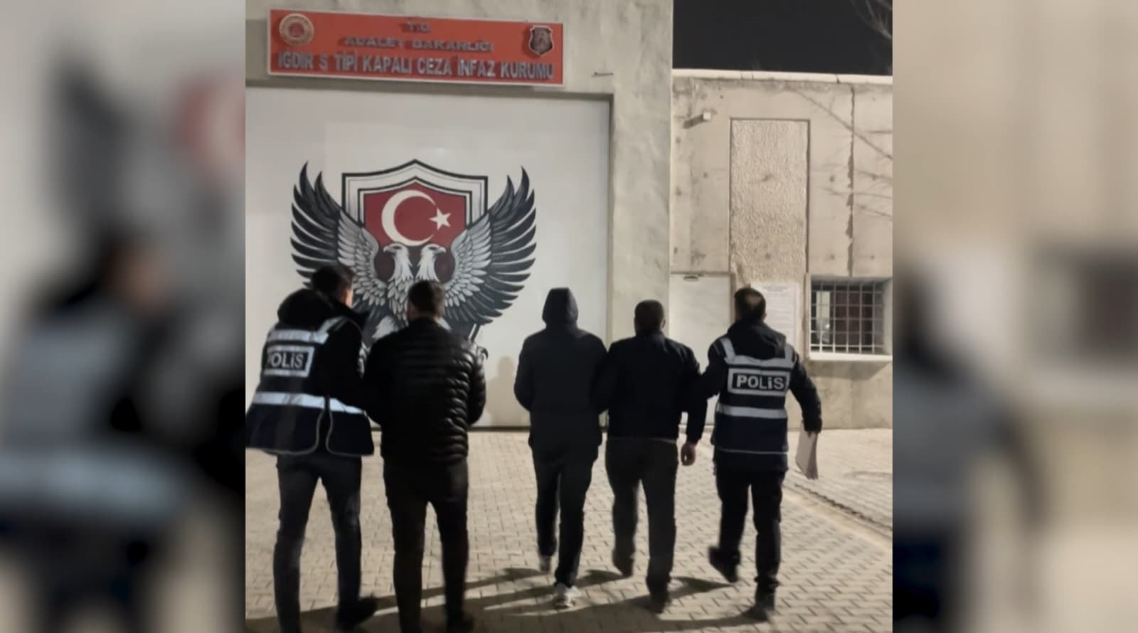 Iğdır’da Aranan Şahıslara Operasyon: 20 Yıl Kesinleşmiş Cezası Bulunan 3 Firari Yakalandı