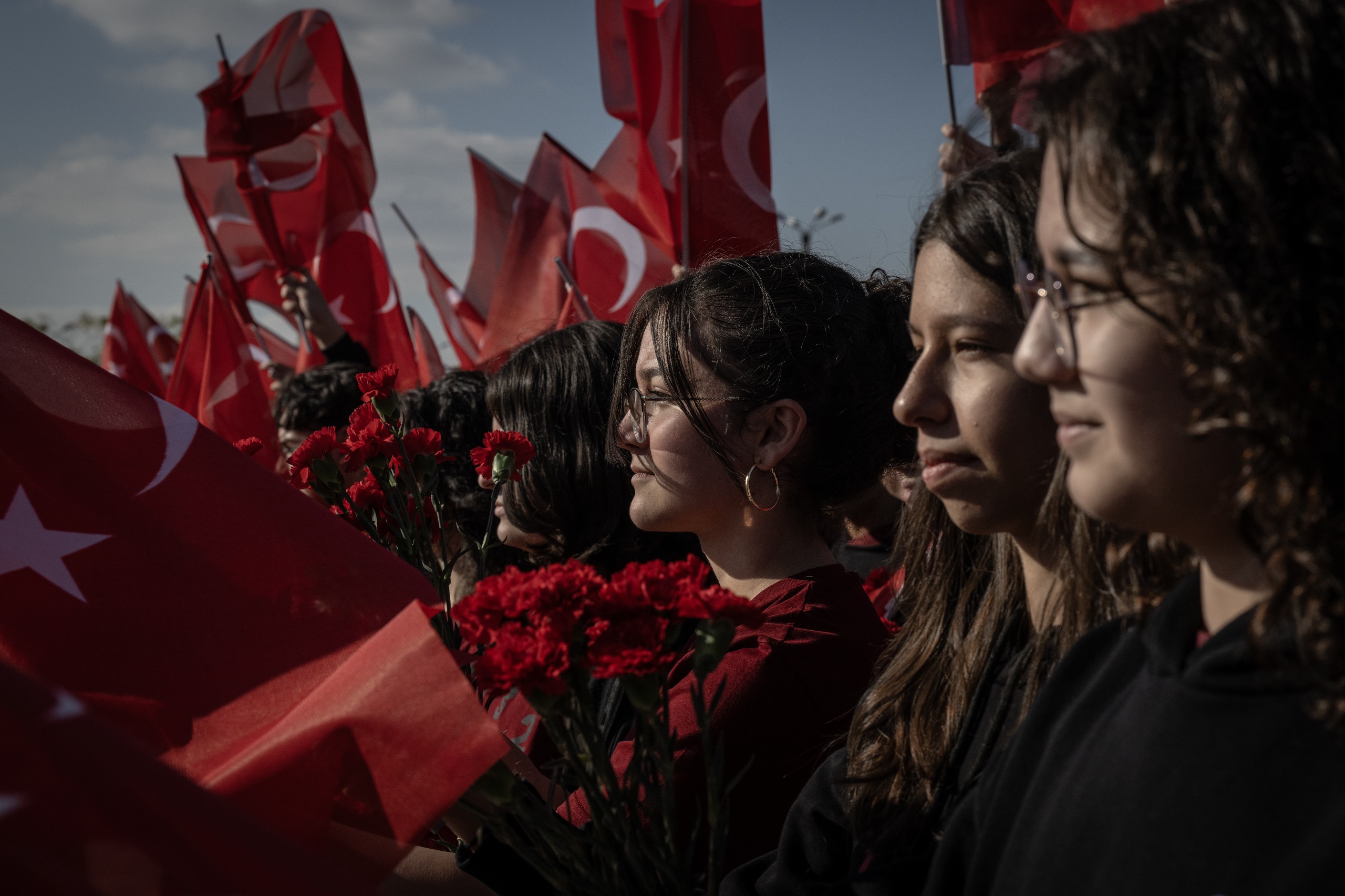 Okullarda İkinci Dönem “Bayrak Sevgisi” Temasıyla Başlıyor