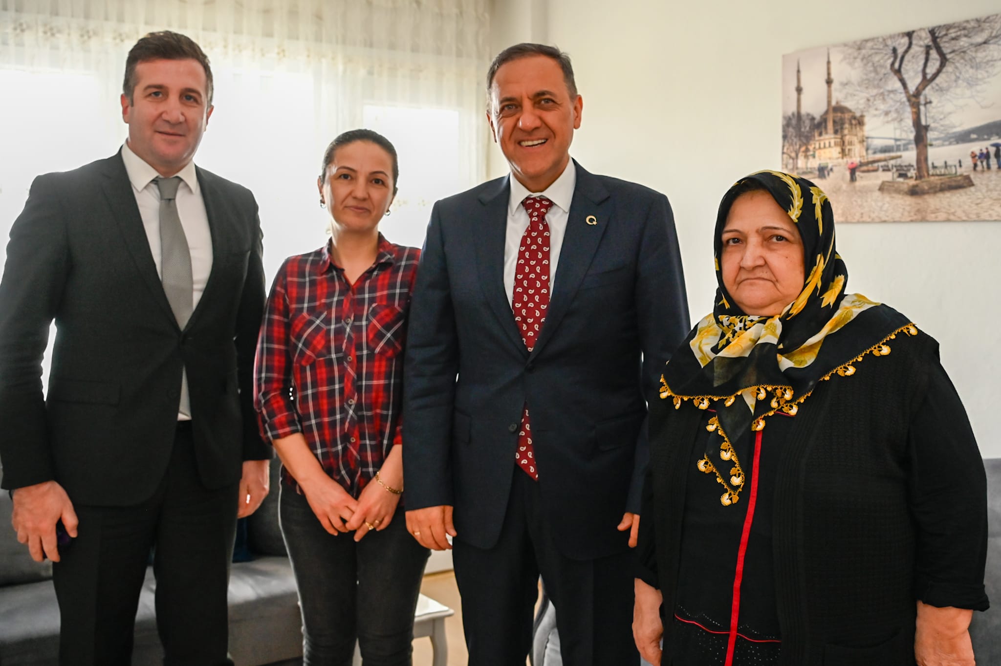 YALOVA / TEKHA Yalova Valisi