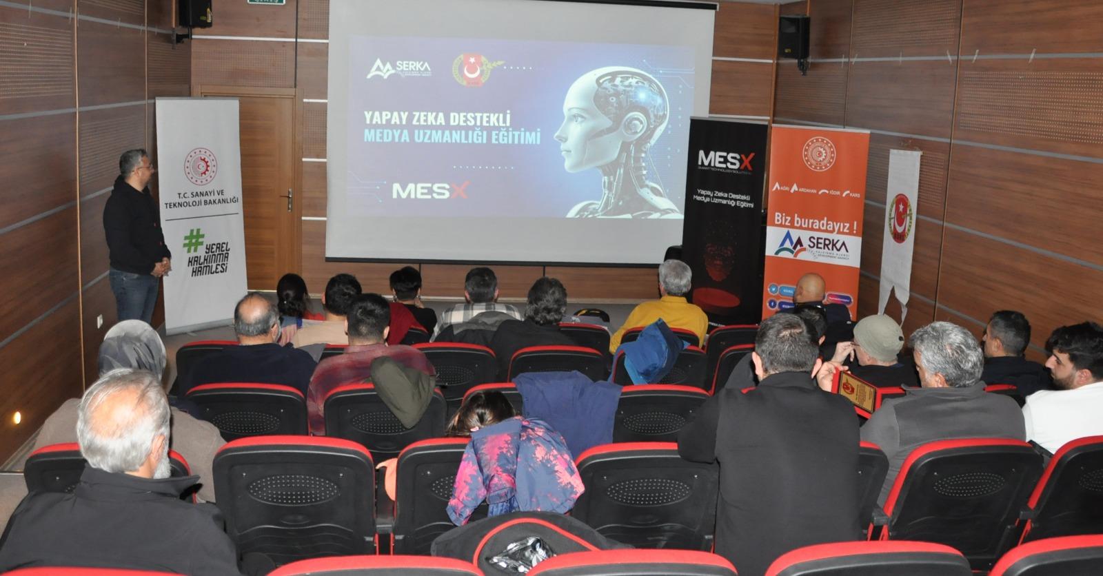 Kars’ta basın mensuplarına yönelik yapay zekâ destekli medya uzmanlığı eğitimi verildi