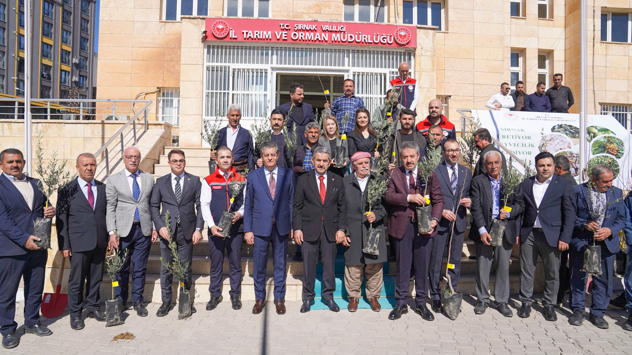 Şırnak’ta Çiftçilere 25 Bin Meyve Fidanı