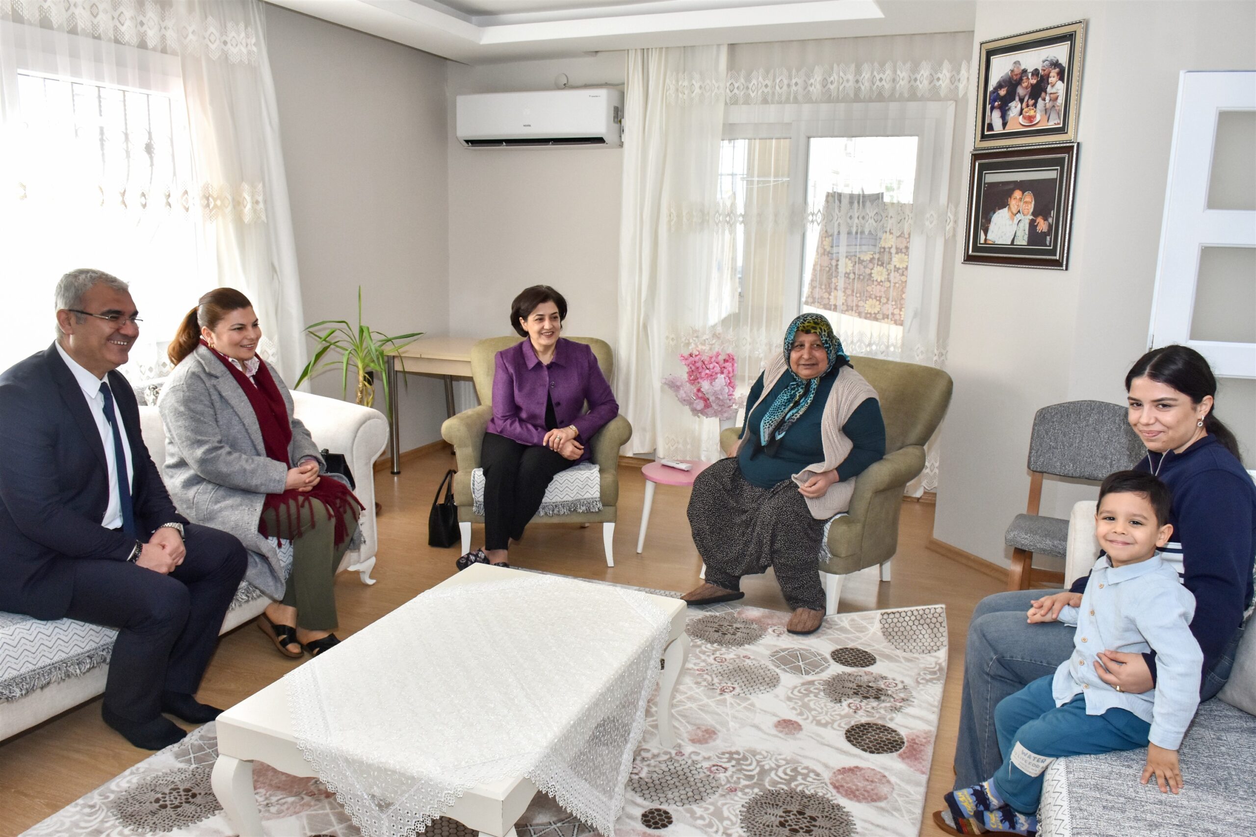 Süreyya Yavuz’dan Şehit Ailelerine Anlamlı Ziyaret