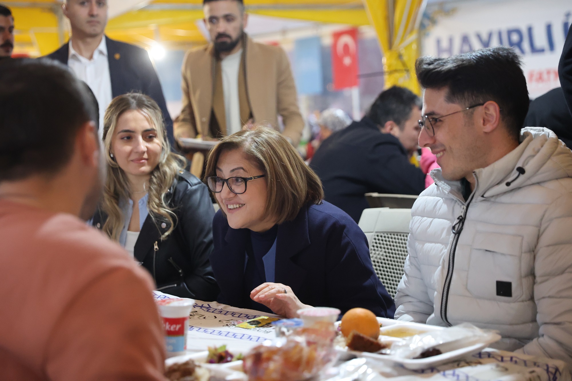 Gaziantep Büyükşehir’den 15 Bin Kişilik İftar Sofrası: Ramazan’da Aynı Masada Buluşma