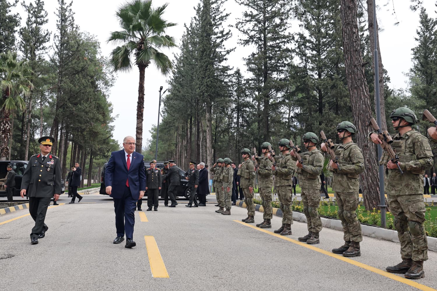 Bakan Yaşar Güler ve TSK Komuta Kademesi Osmaniye’de: Tugayda Denetleme