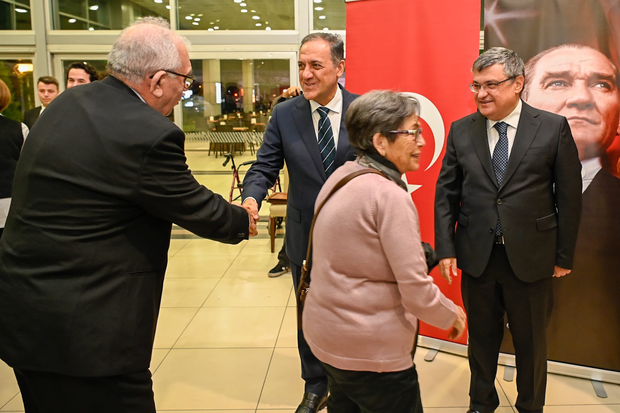 Çiftlikköy’de Şehit Aileleri ve Gaziler Onuruna İftar Programı Düzenlendi