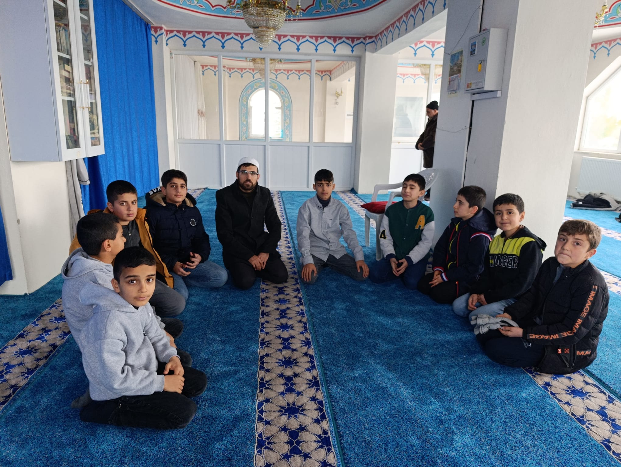 Van Edremit’te 15 Tatil Meyvesini Verdi: 50 Öğrenci Kur’an-ı Kerim’e Geçti