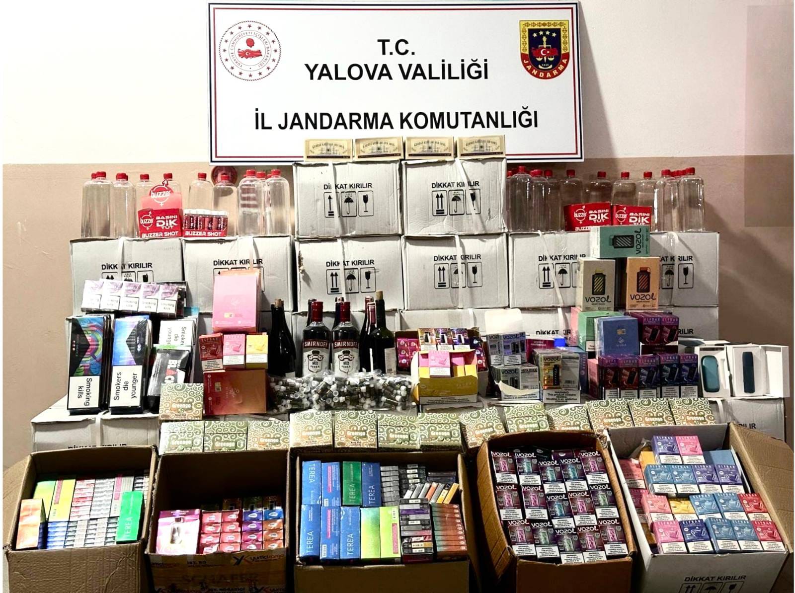 Yalova’da Dev Kaçakçılık Operasyonu: Çok Sayıda Alkol ve Tütün Mamulü Ele Geçirildi