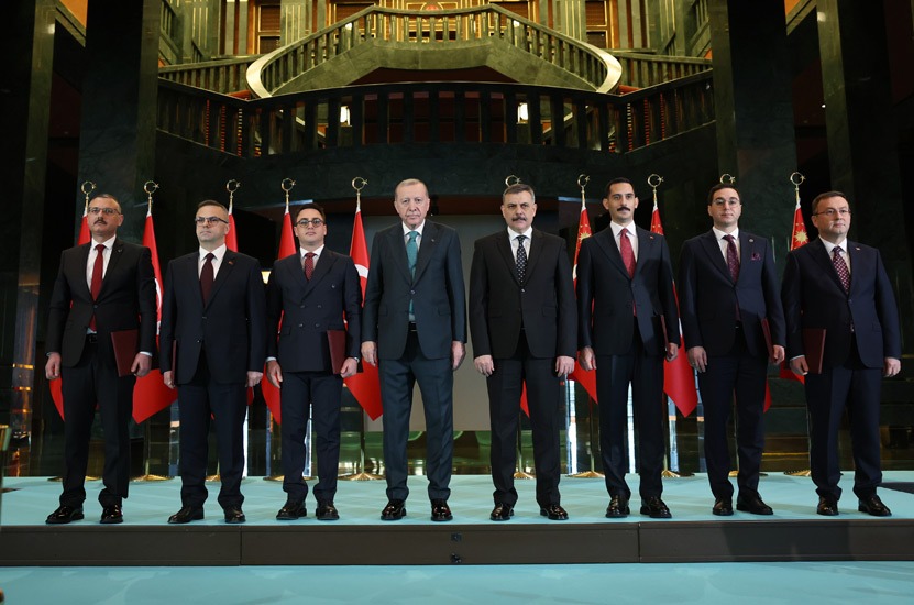 Valiler Buluşması’nda Ramazan ve Filistin Mesajı ve Yılın İdarecilerine Ödül