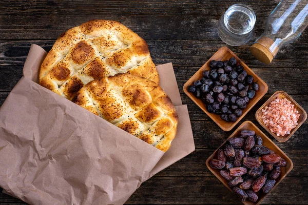 Fırıncıların Ramazan Pidesi İçin Yoğun Mesaisi Başladı